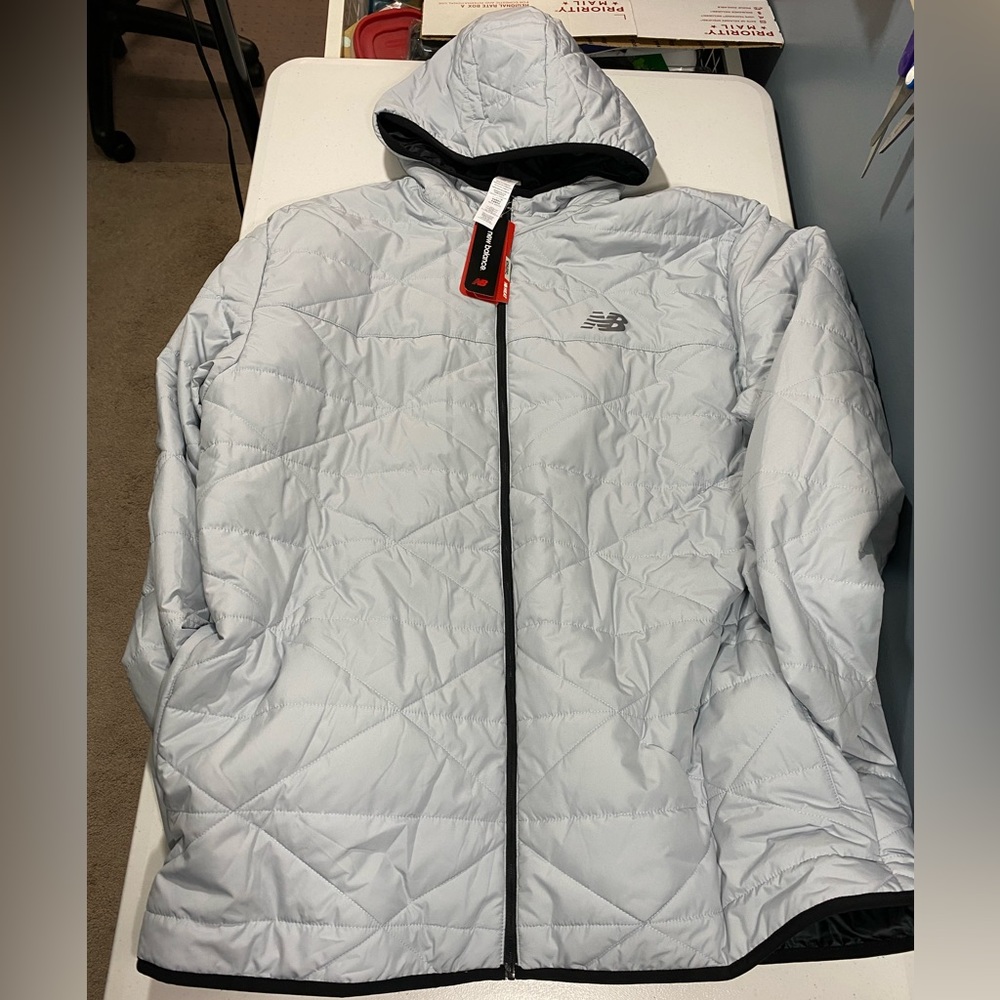 - New balance tenacity puffer jacket size XL new with tags. Smoke/pet free…